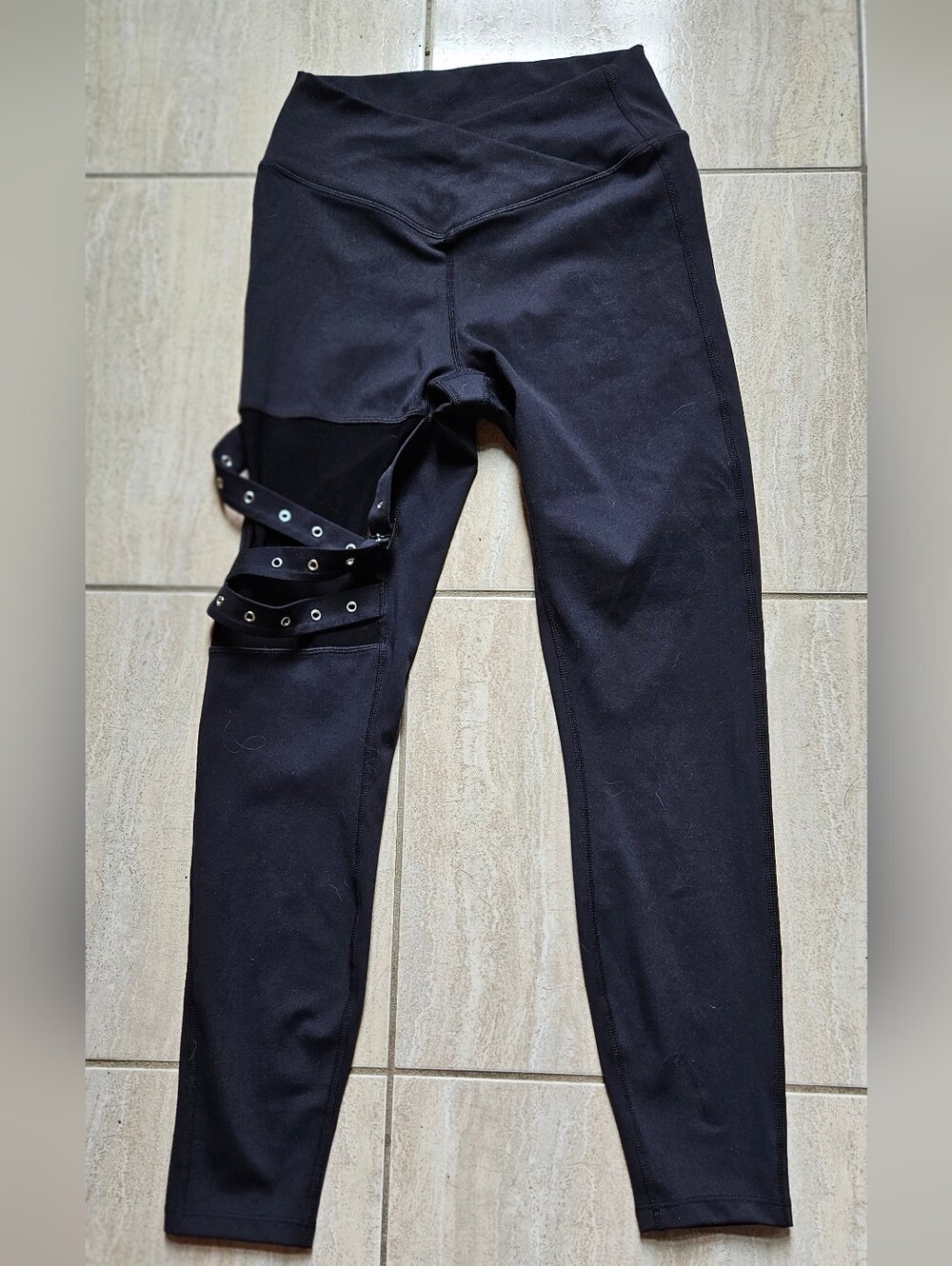 Halara DayStretch High Waisted Crossover Mesh Buckle Leggings - Picture 3 of 6